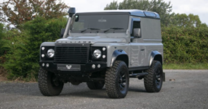 Land Rover Defender 2024